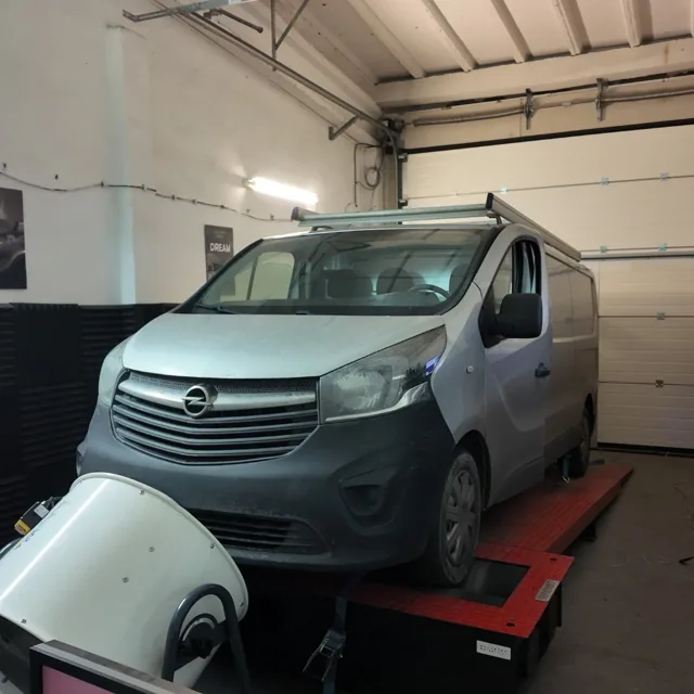 Opel Vivaro Stage 1